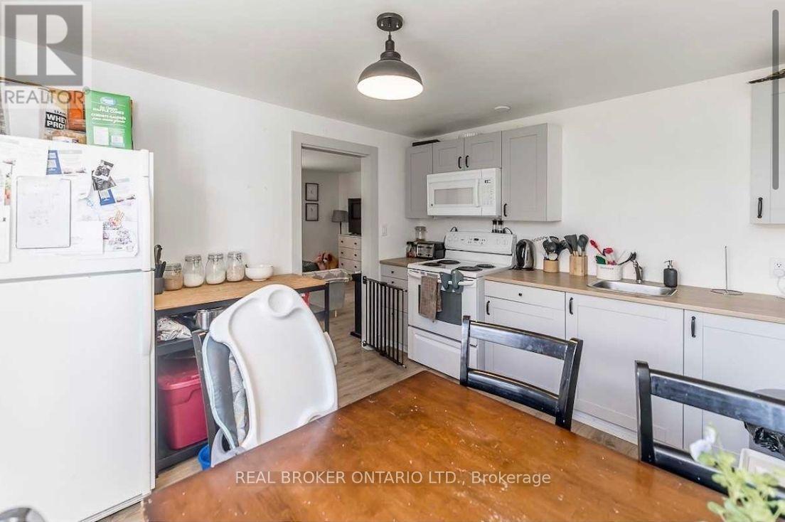 Upper - 23 Second Street, New Tecumseth, Ontario  L0G 1A0 - Photo 4 - N13695774