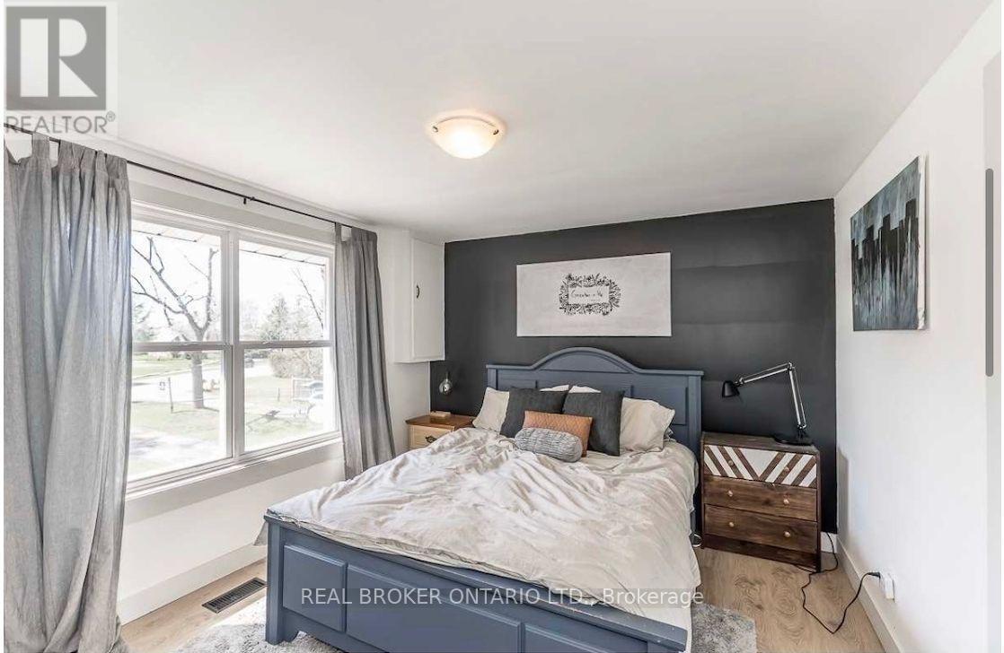 Upper - 23 Second Street, New Tecumseth, Ontario  L0G 1A0 - Photo 6 - N13695774