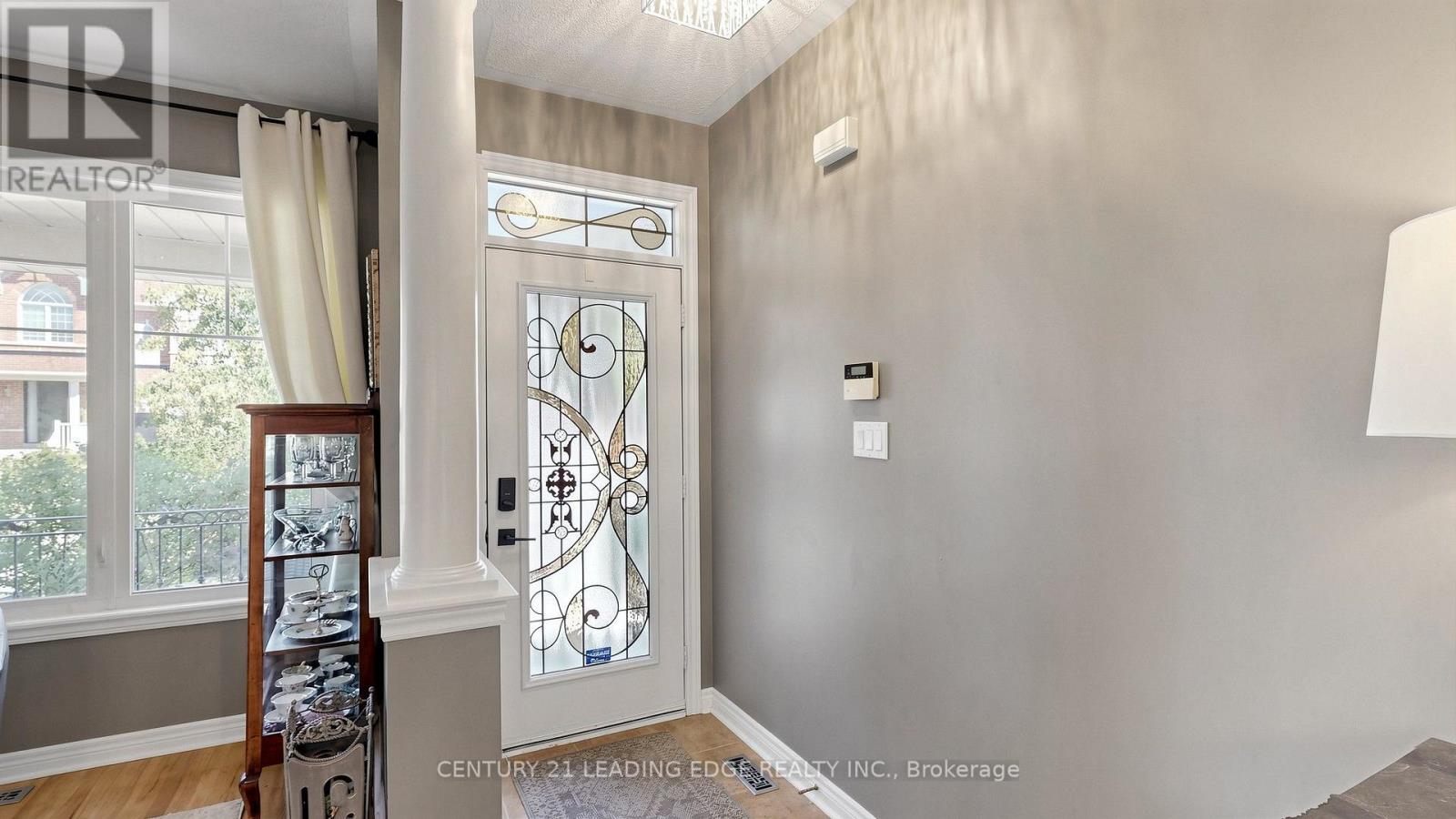 111 Waite Crescent, Whitchurch-Stouffville, Ontario  L4A 0B8 - Photo 4 - N13695776