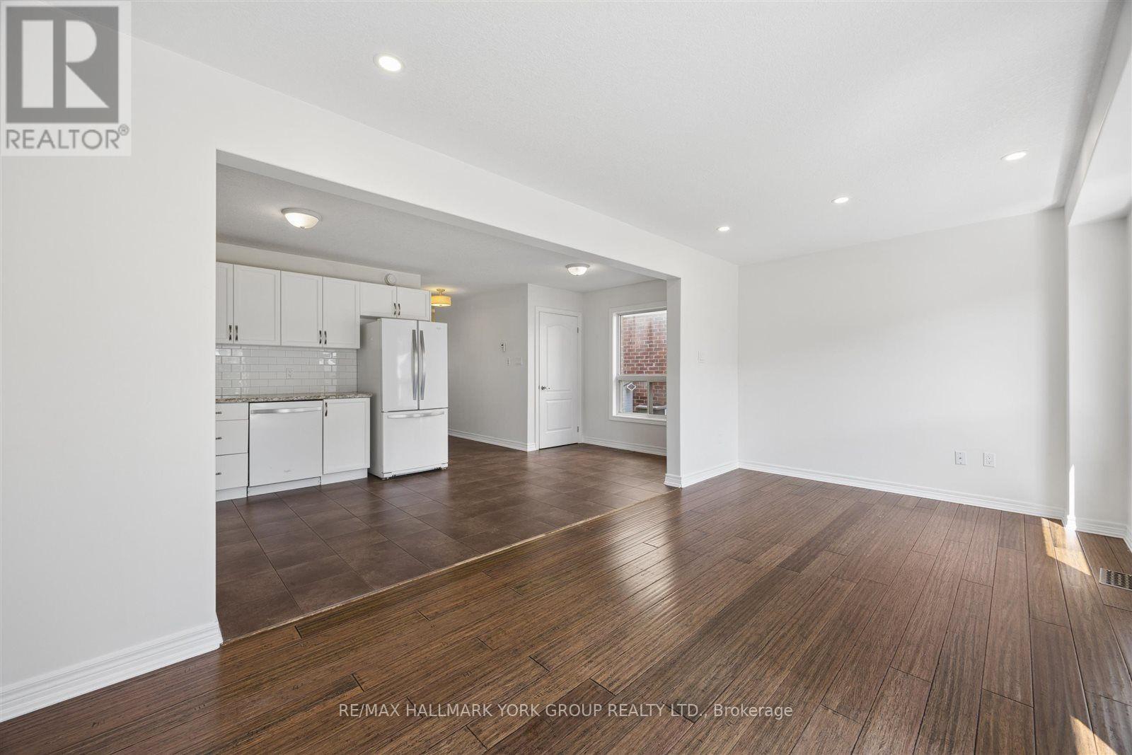 132 Banting Crescent, Essa, Ontario  L0M 1B6 - Photo 16 - N13695786