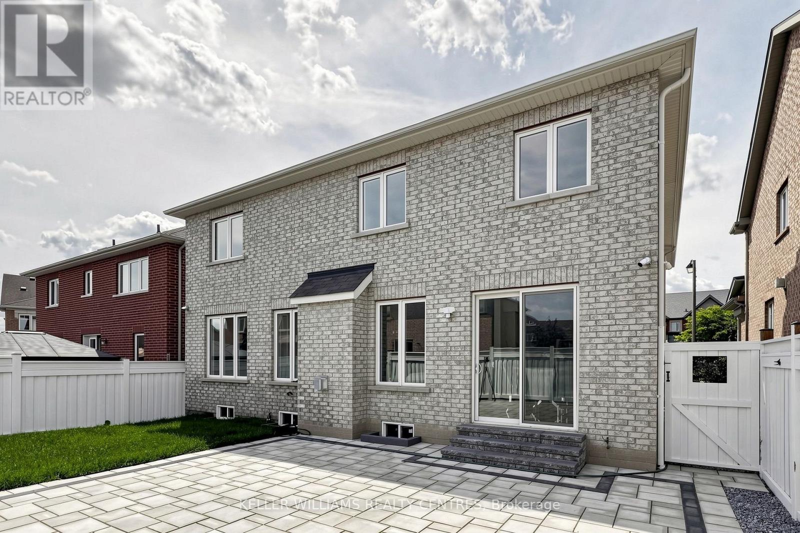 7 Philips Lake Court, Richmond Hill, Ontario  L4E 0M2 - Photo 38 - N13695818