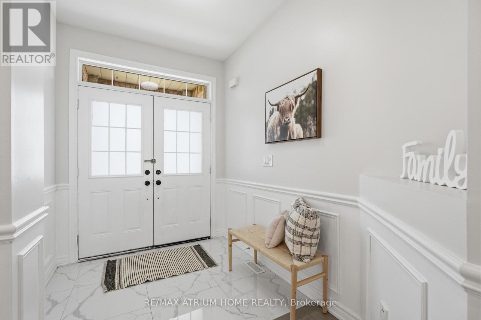 526 Mavrinac Boulevard, Aurora, Ontario  L4G 0H7 - Photo 5 - N13695830