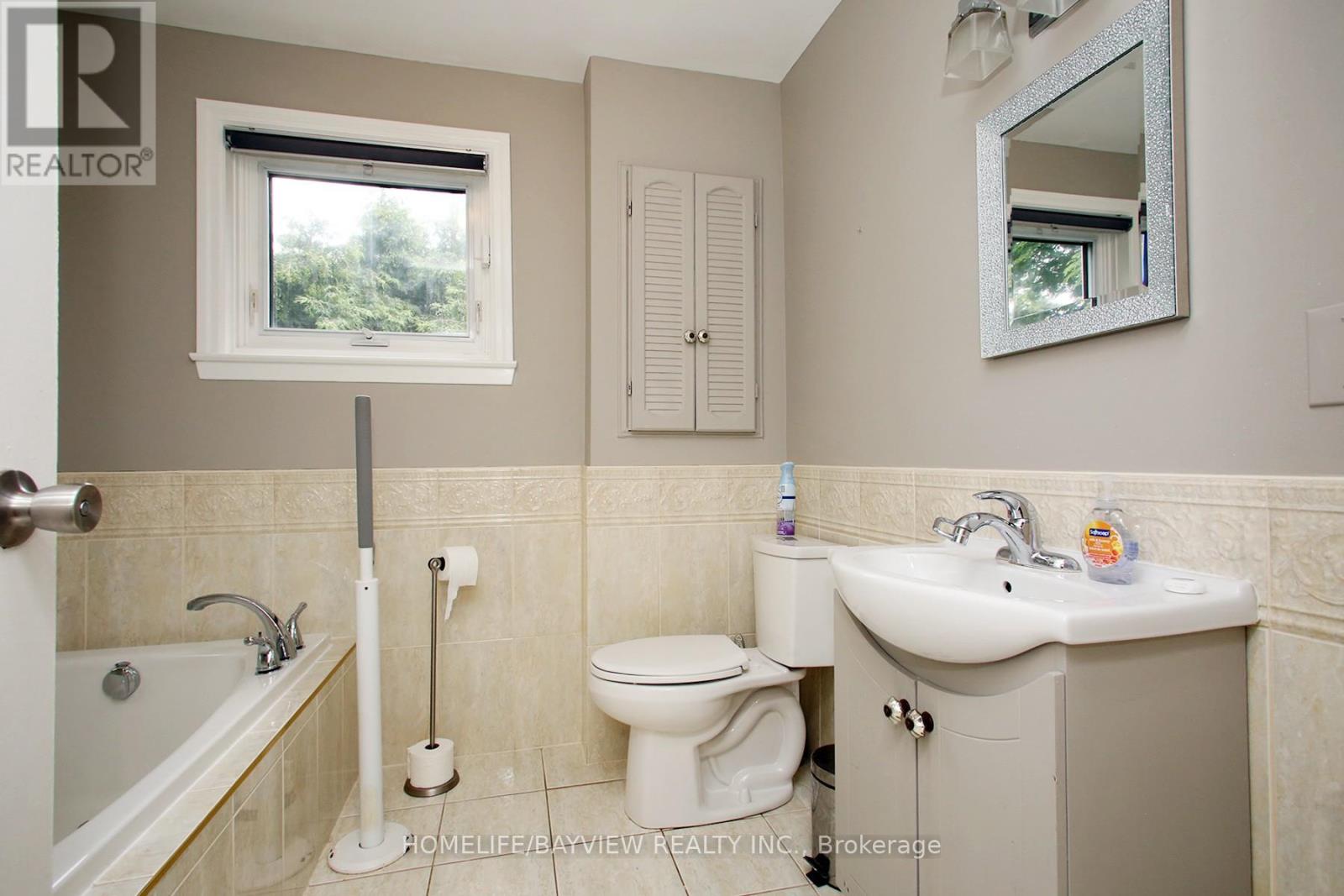 38 Christman Court, Markham, Ontario  L3P 3C8 - Photo 19 - N13695838
