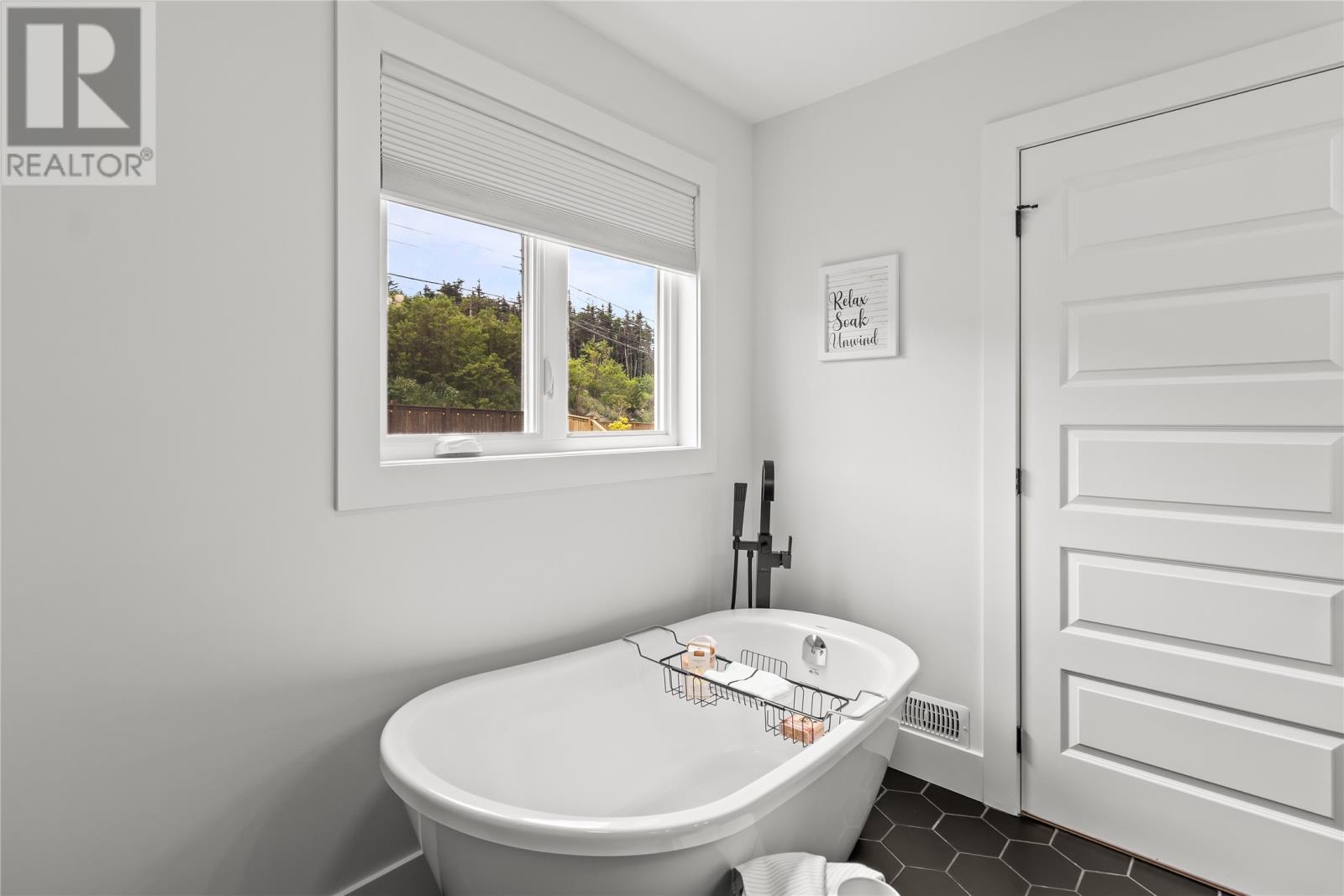 45 Yellowwood Drive, Paradise — photo 25