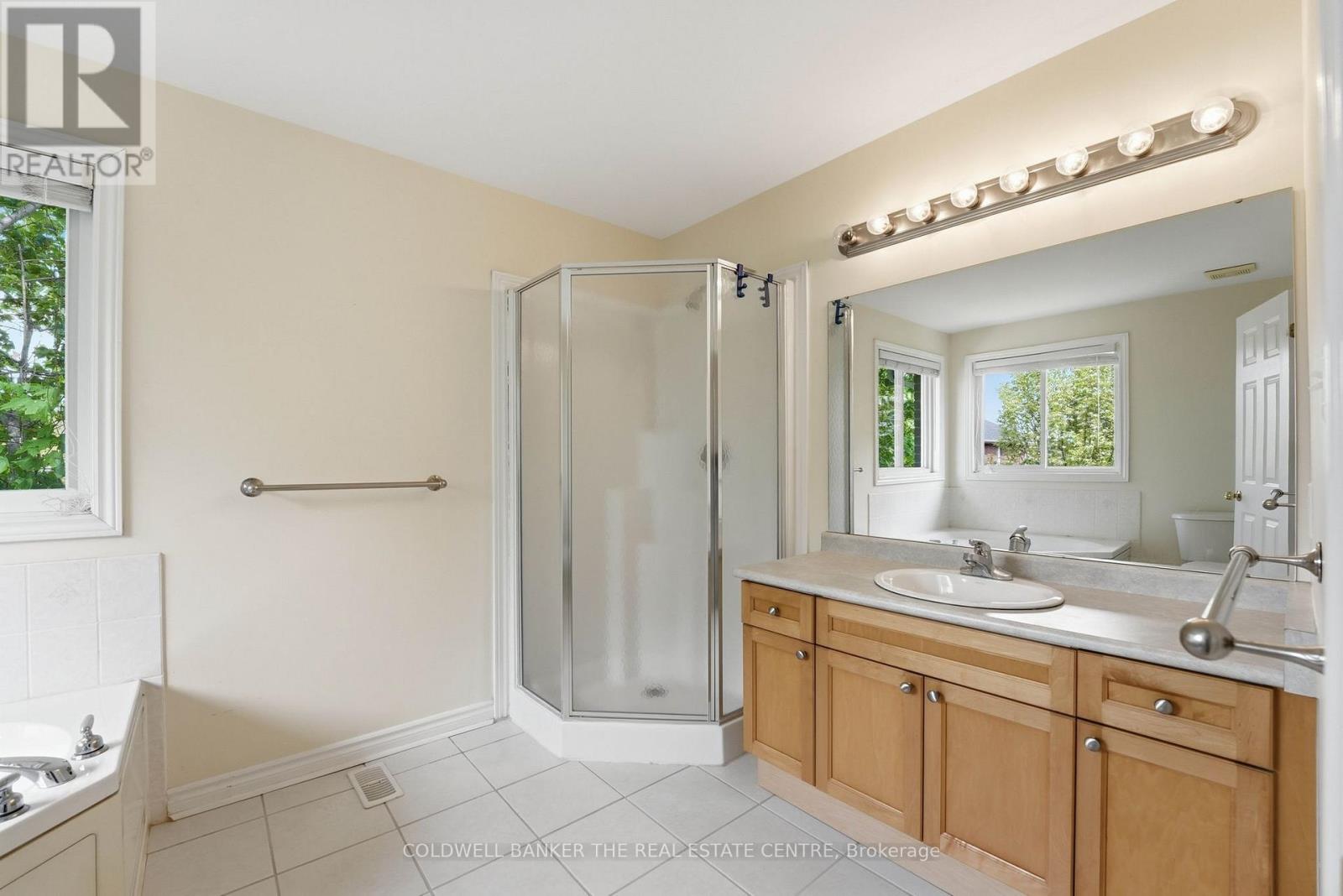 44 Prince William Way, Barrie, Ontario  L4N 0Y9 - Photo 13 - S13695550