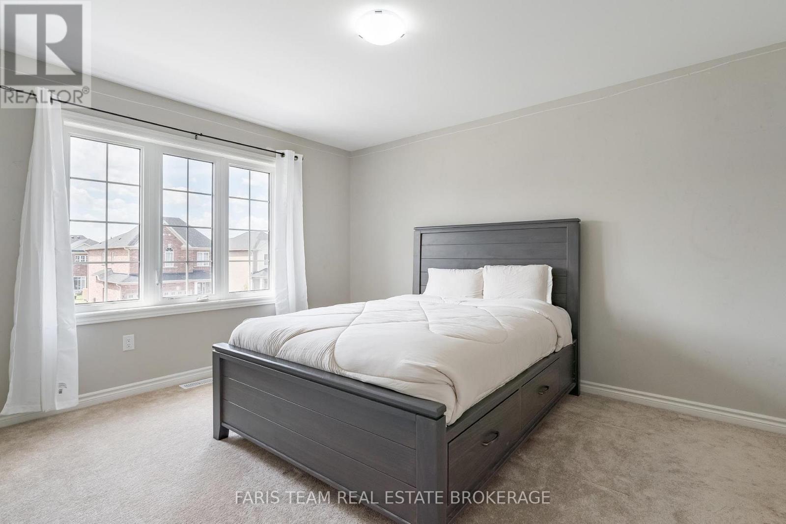 207 Cubitt Street, Clearview, Ontario  L0M 1S0 - Photo 24 - S13695654