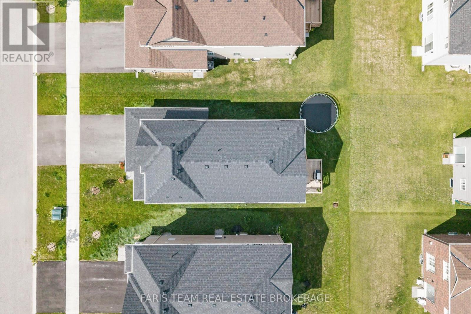 207 Cubitt Street, Clearview, Ontario  L0M 1S0 - Photo 34 - S13695654