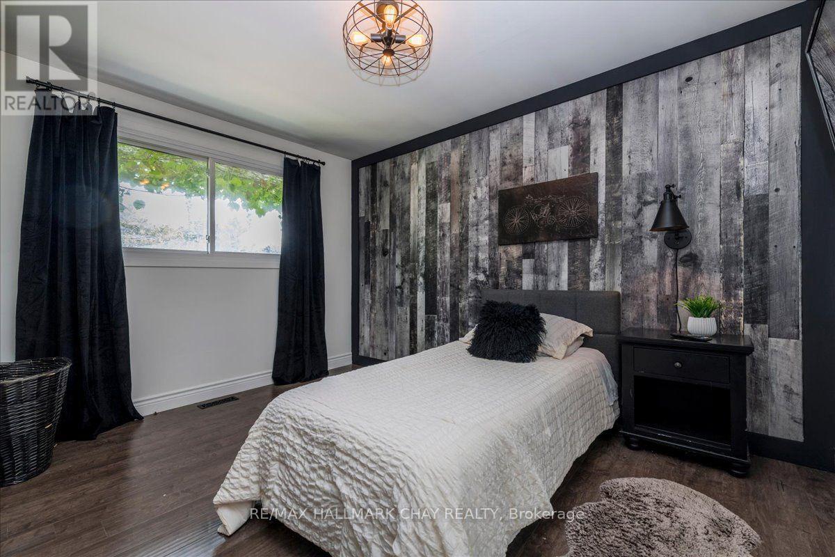 19 Highcroft Road, Barrie, Ontario  L4N 2X3 - Photo 23 - S13695660