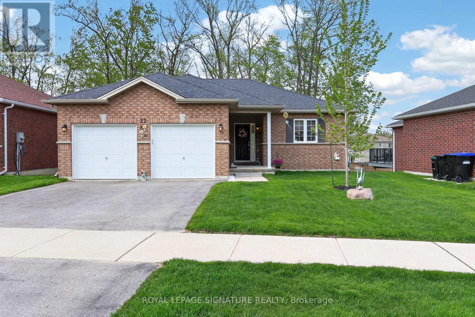 22 Hunter Avenue, Tay, Ontario  L0K 2A0 - Photo 10 - S13695722