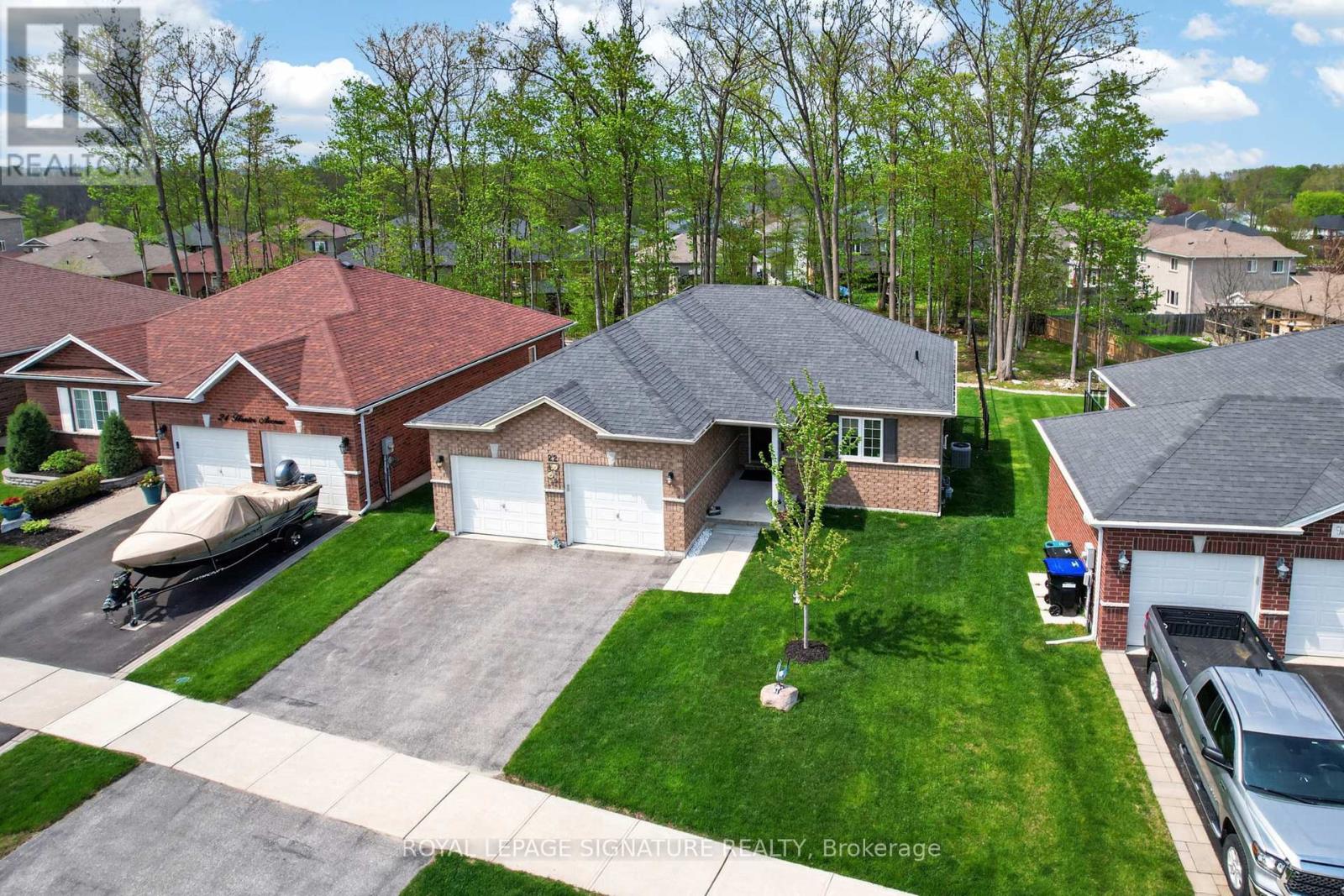 22 Hunter Avenue, Tay, Ontario  L0K 2A0 - Photo 6 - S13695722