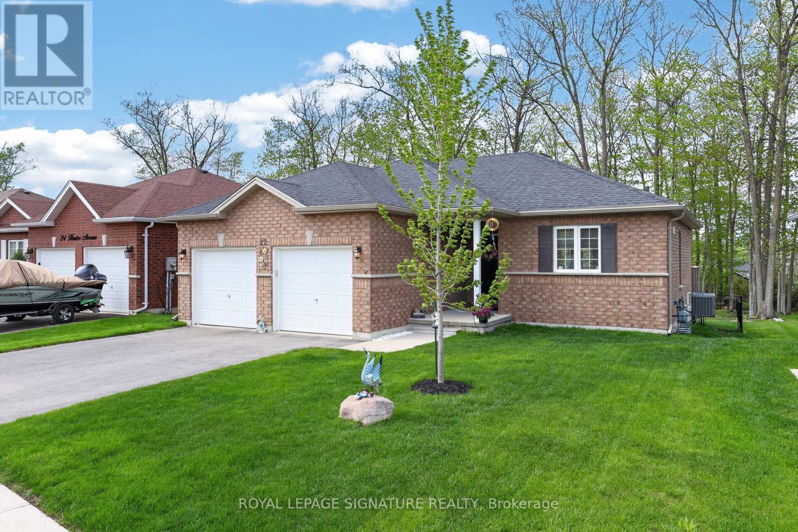 22 Hunter Avenue, Tay, Ontario  L0K 2A0 - Photo 7 - S13695722