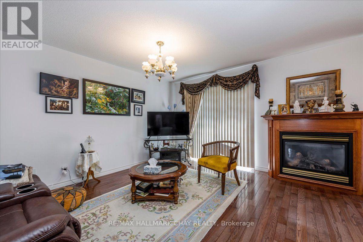 245 Pringle Drive, Barrie, Ontario  L4N 0P4 - Photo 12 - S13695804