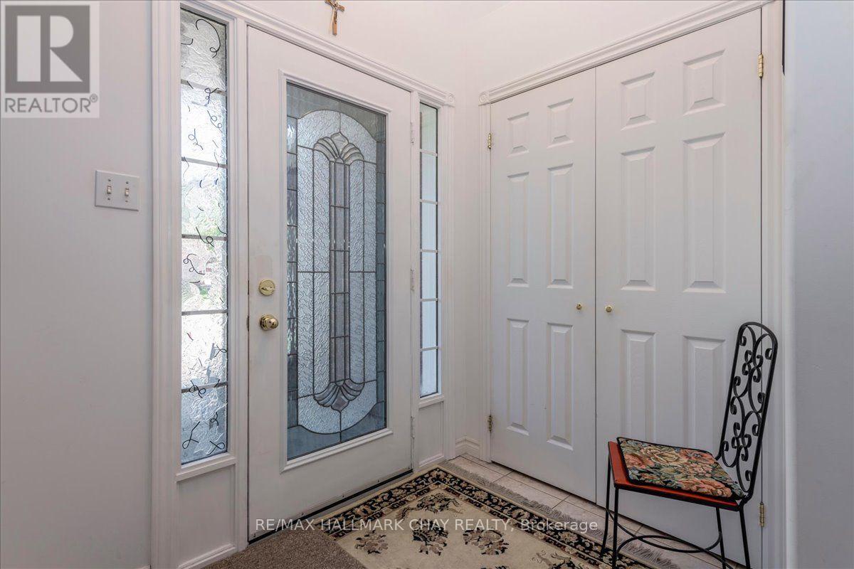 245 Pringle Drive, Barrie, Ontario  L4N 0P4 - Photo 3 - S13695804