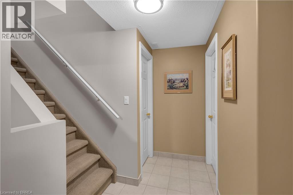 633 Park Road N Unit# 13, Brantford, Ontario  N3R 8B6 - Photo 16 - 40855695