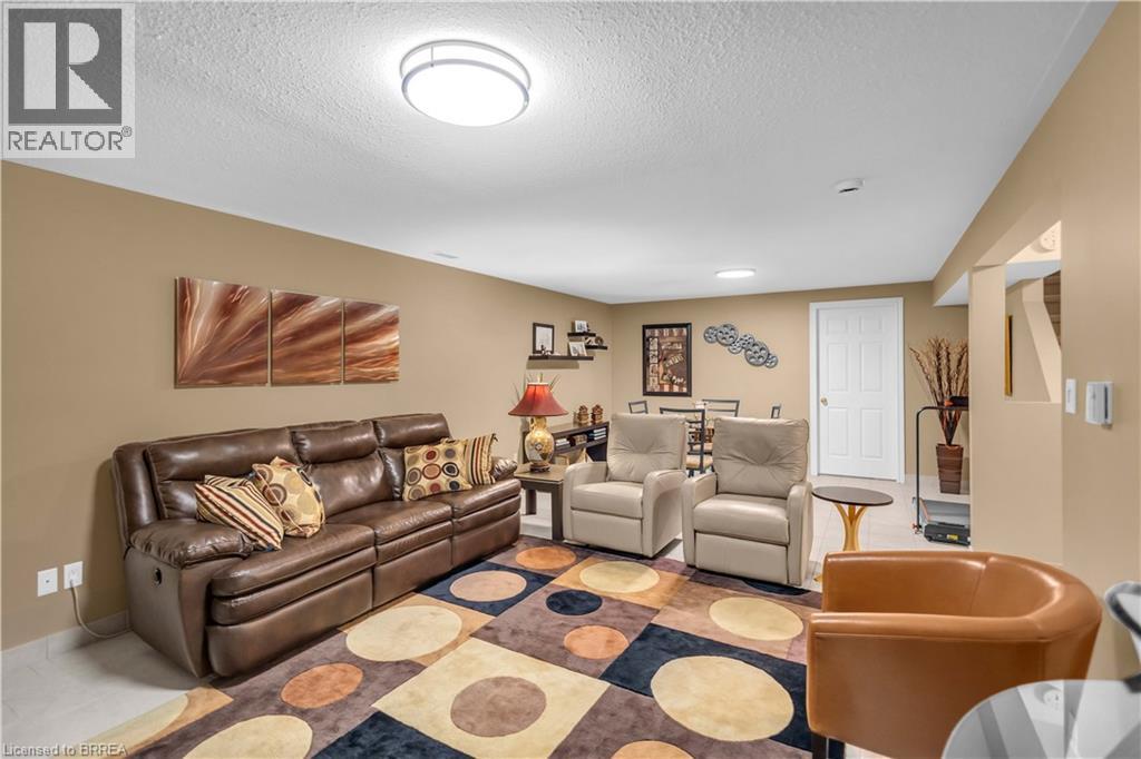 633 Park Road N Unit# 13, Brantford, Ontario  N3R 8B6 - Photo 18 - 40855695