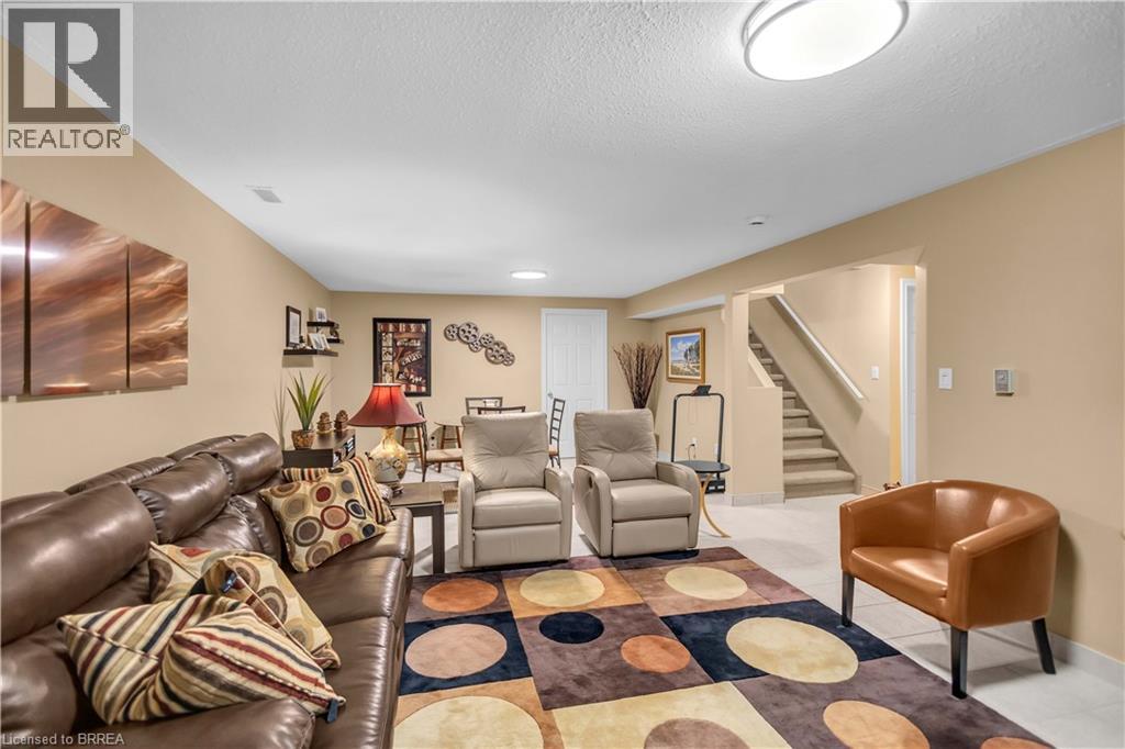 633 Park Road N Unit# 13, Brantford, Ontario  N3R 8B6 - Photo 19 - 40855695