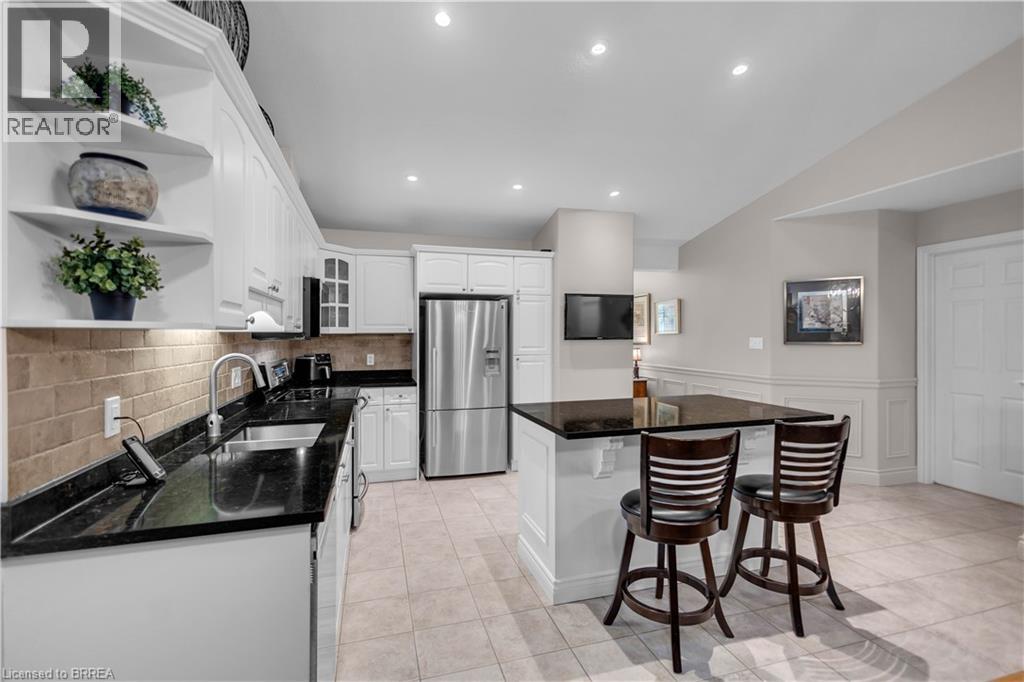 633 Park Road N Unit# 13, Brantford, Ontario  N3R 8B6 - Photo 6 - 40855695