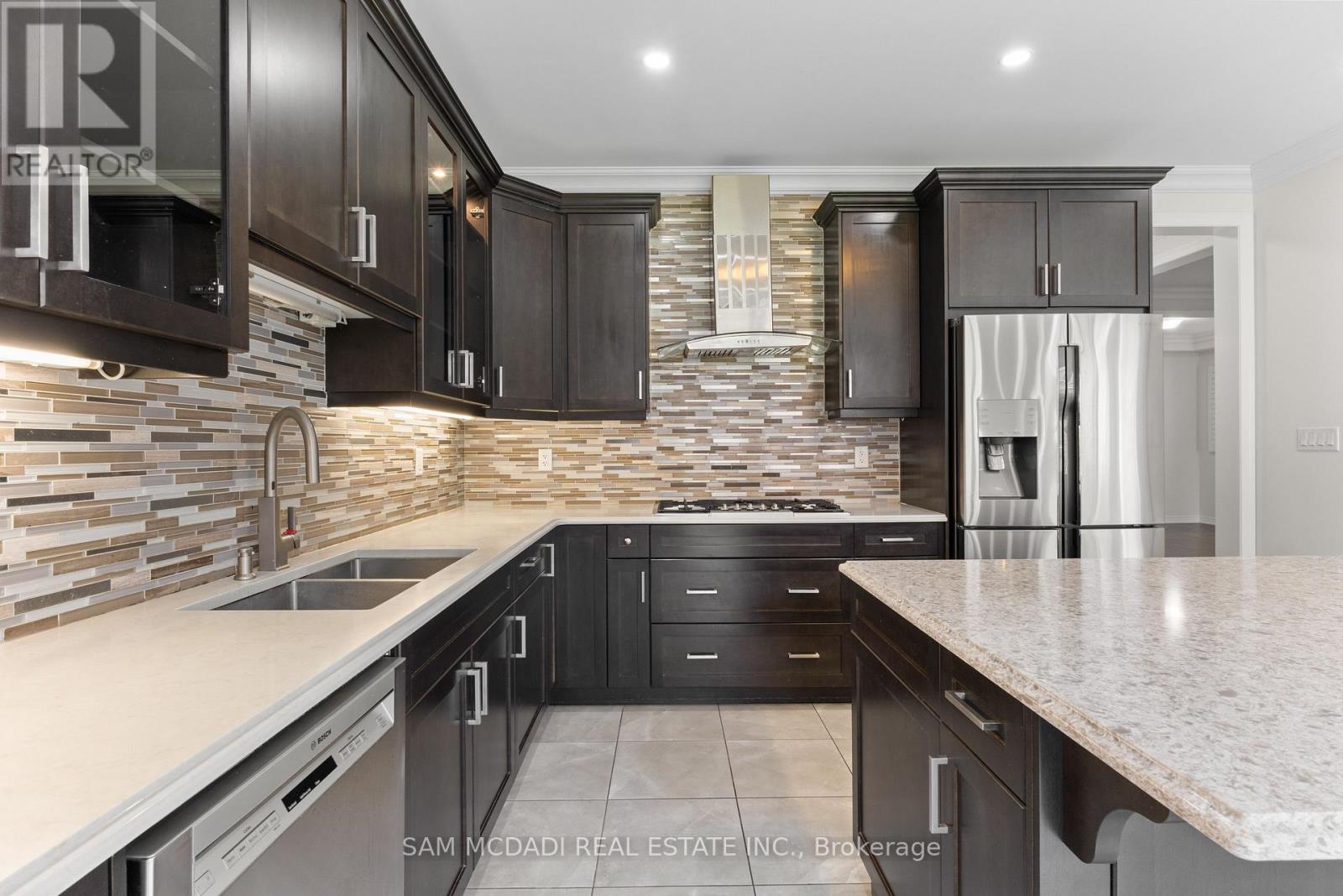 93 Wheat Boom Drive, Oakville, Ontario  L6H 0M9 - Photo 11 - W13695522