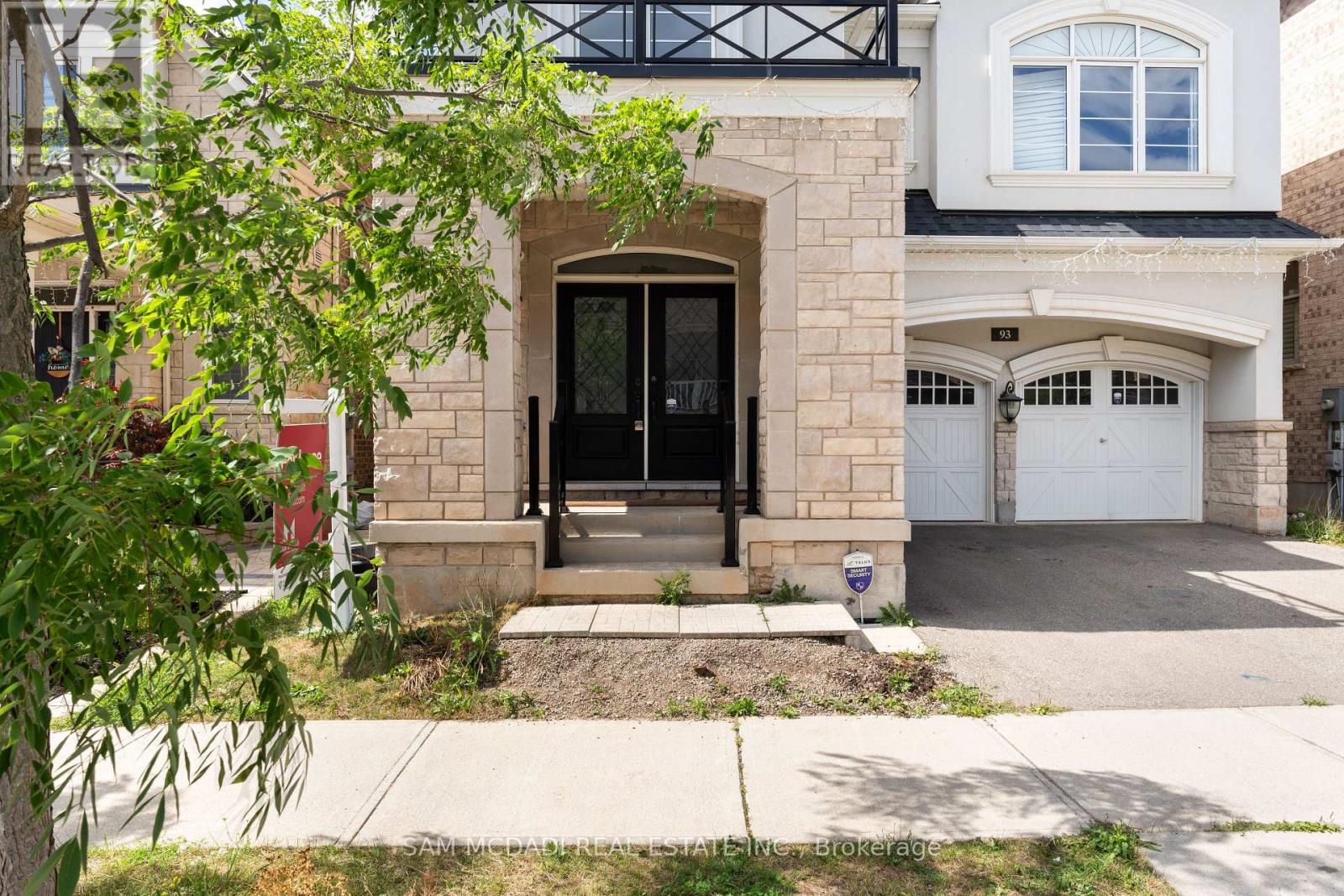 93 Wheat Boom Drive, Oakville, Ontario  L6H 0M9 - Photo 2 - W13695522