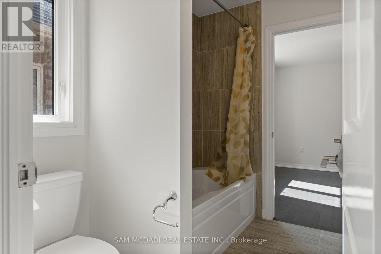 93 Wheat Boom Drive, Oakville, Ontario  L6H 0M9 - Photo 24 - W13695522