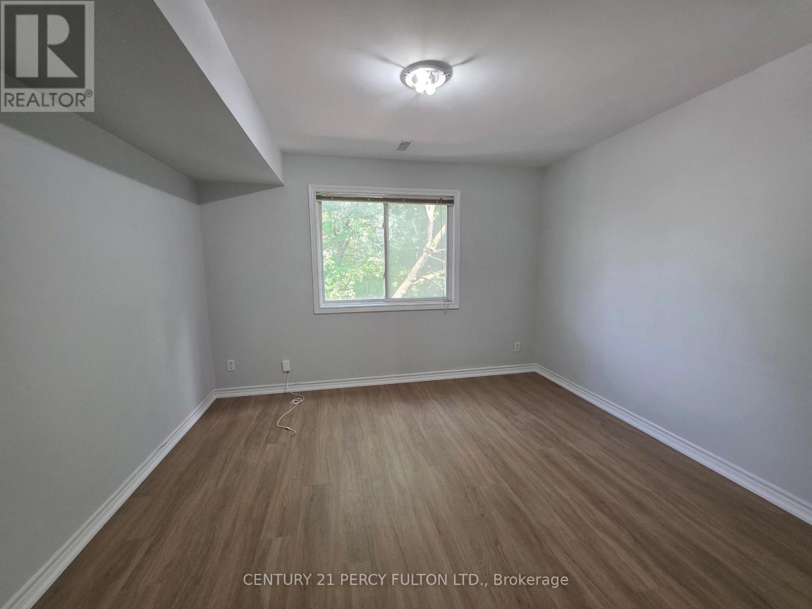 223 Fairview Avenue, Toronto, Ontario  M6P 3A6 - Photo 4 - W13695588