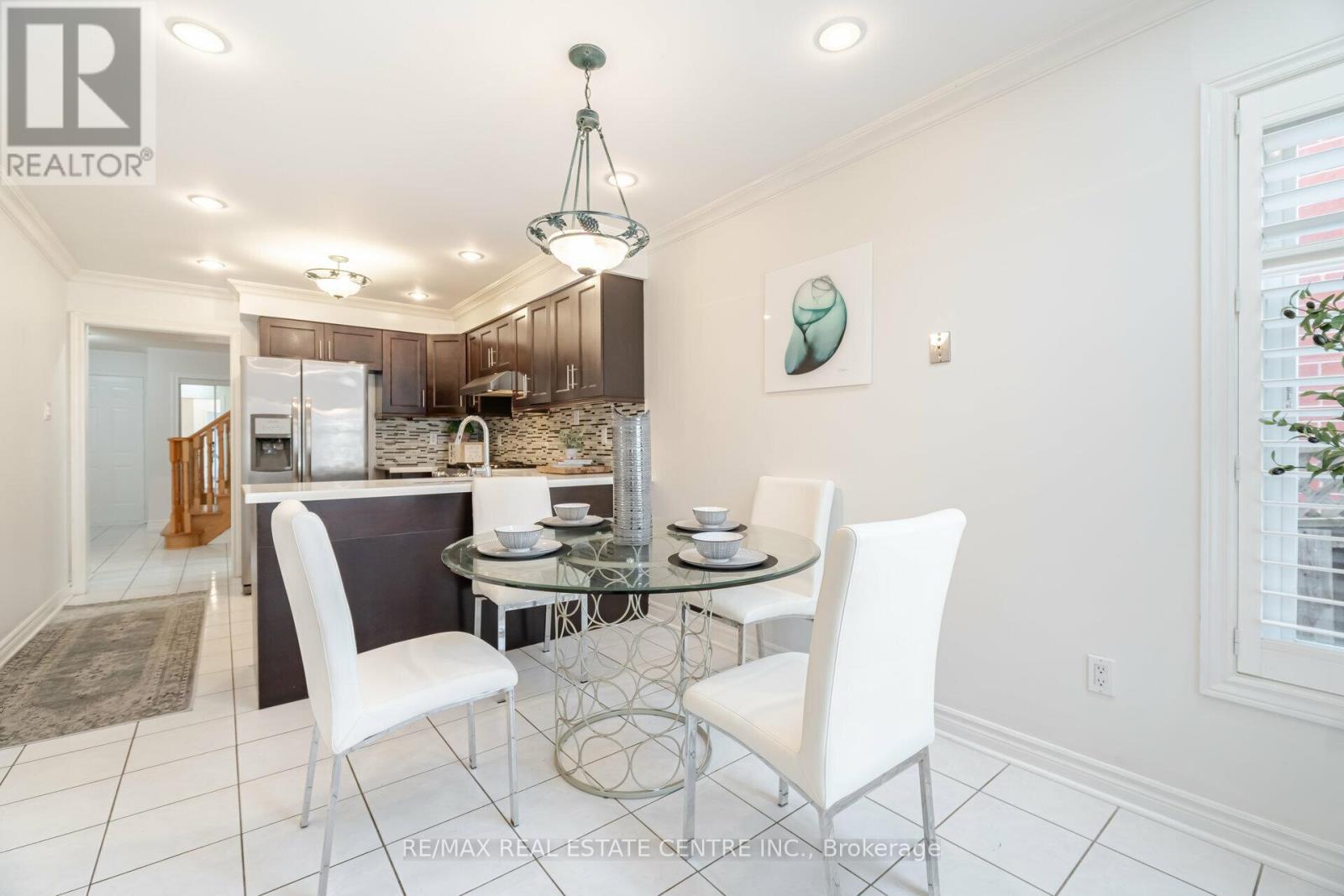 2485 Strathmore Crescent N, Mississauga, Ontario  L5M 5K9 - Photo 16 - W13695614