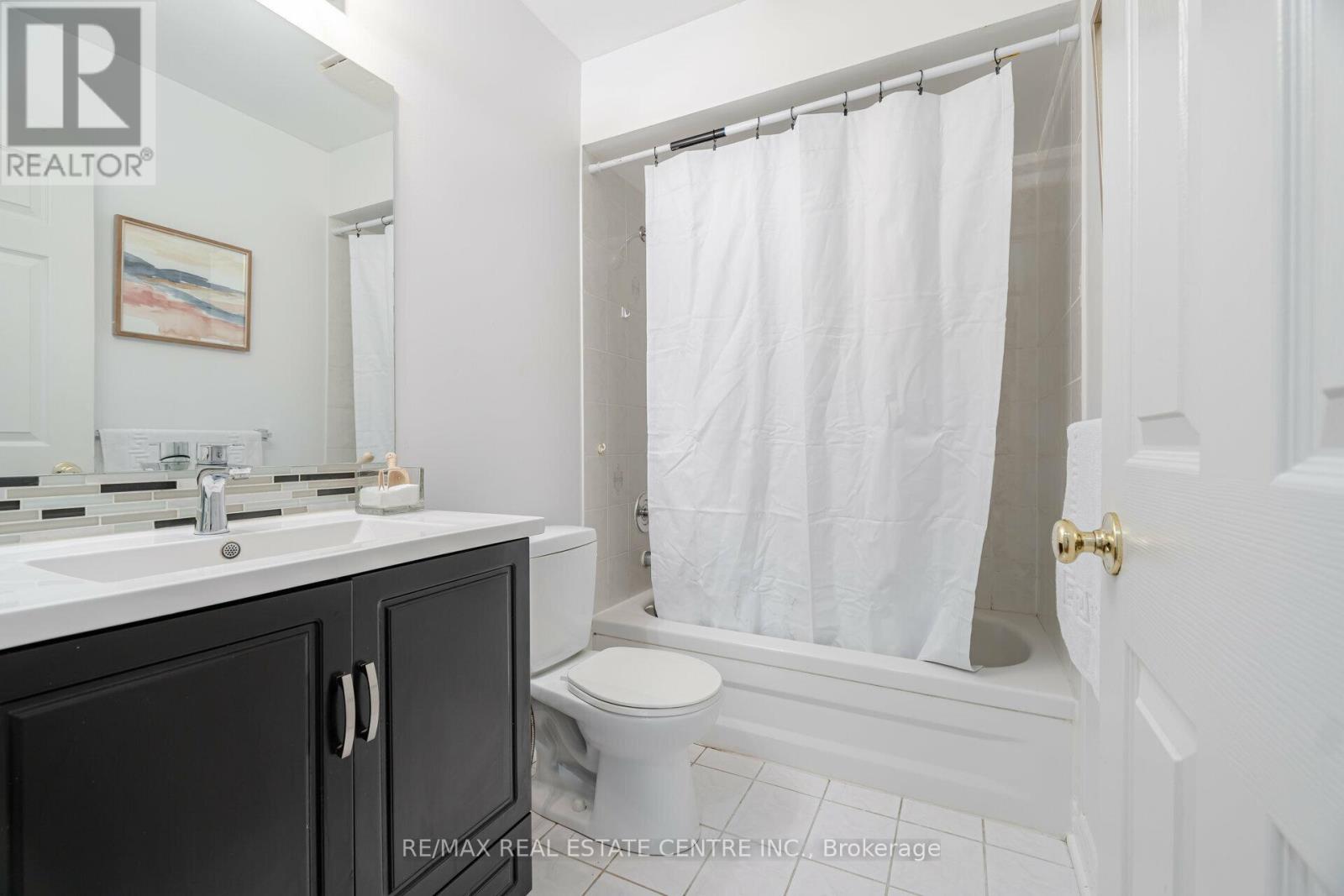 2485 Strathmore Crescent N, Mississauga, Ontario  L5M 5K9 - Photo 38 - W13695614
