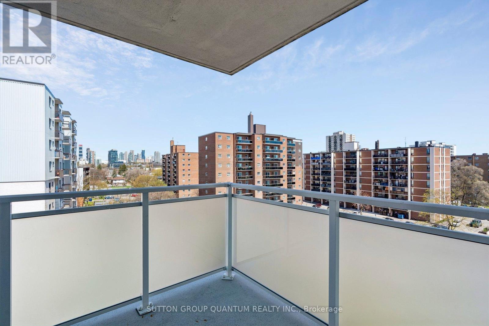 802 - 2345 Confederation Parkway, Mississauga, Ontario  L5B 2H3 - Photo 14 - W13695616