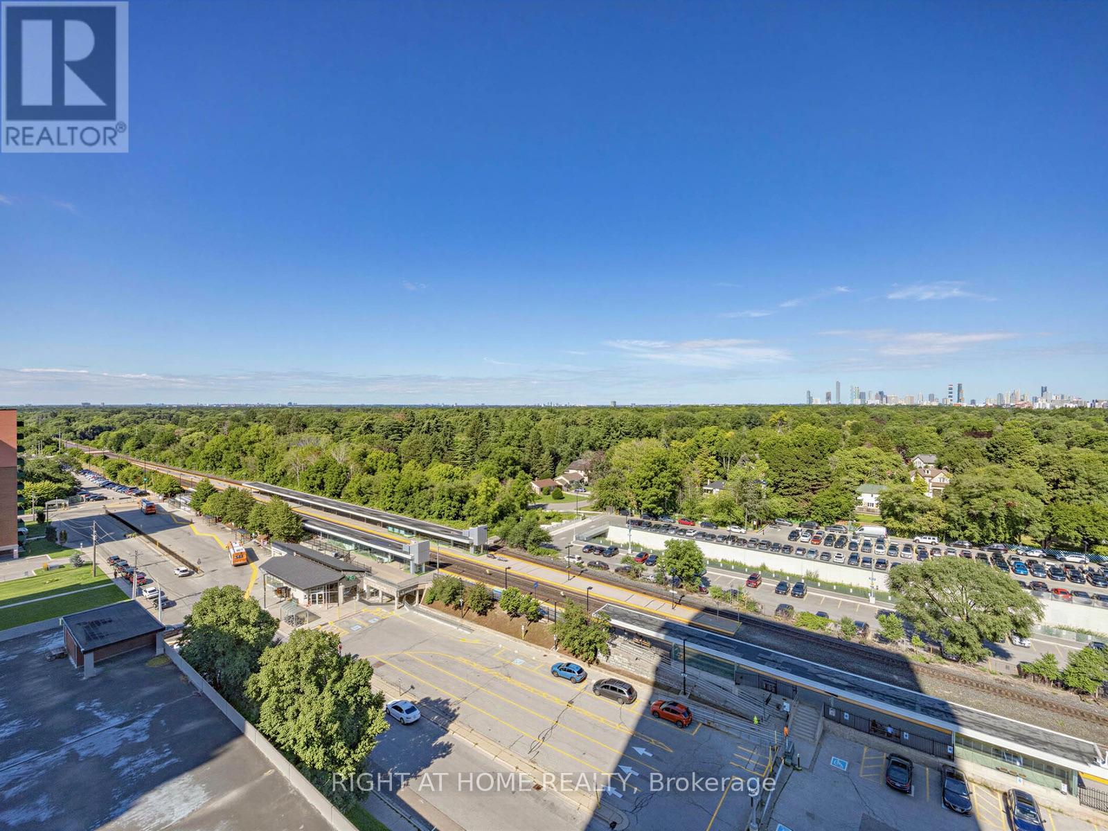 1016 - 28 Ann Street, Mississauga, Ontario  L5G 0E1 - Photo 21 - W13695656