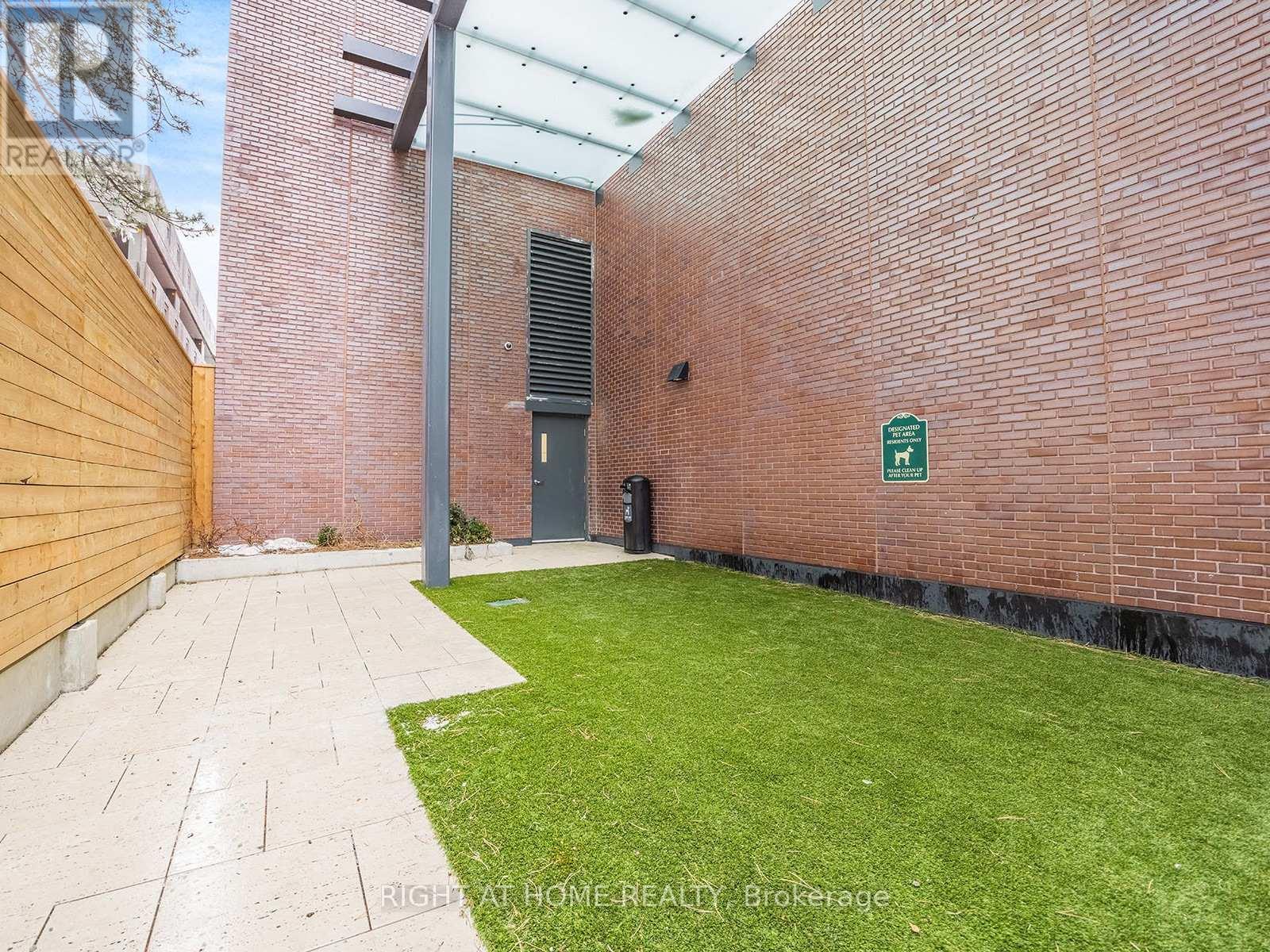 1016 - 28 Ann Street, Mississauga, Ontario  L5G 0E1 - Photo 43 - W13695656