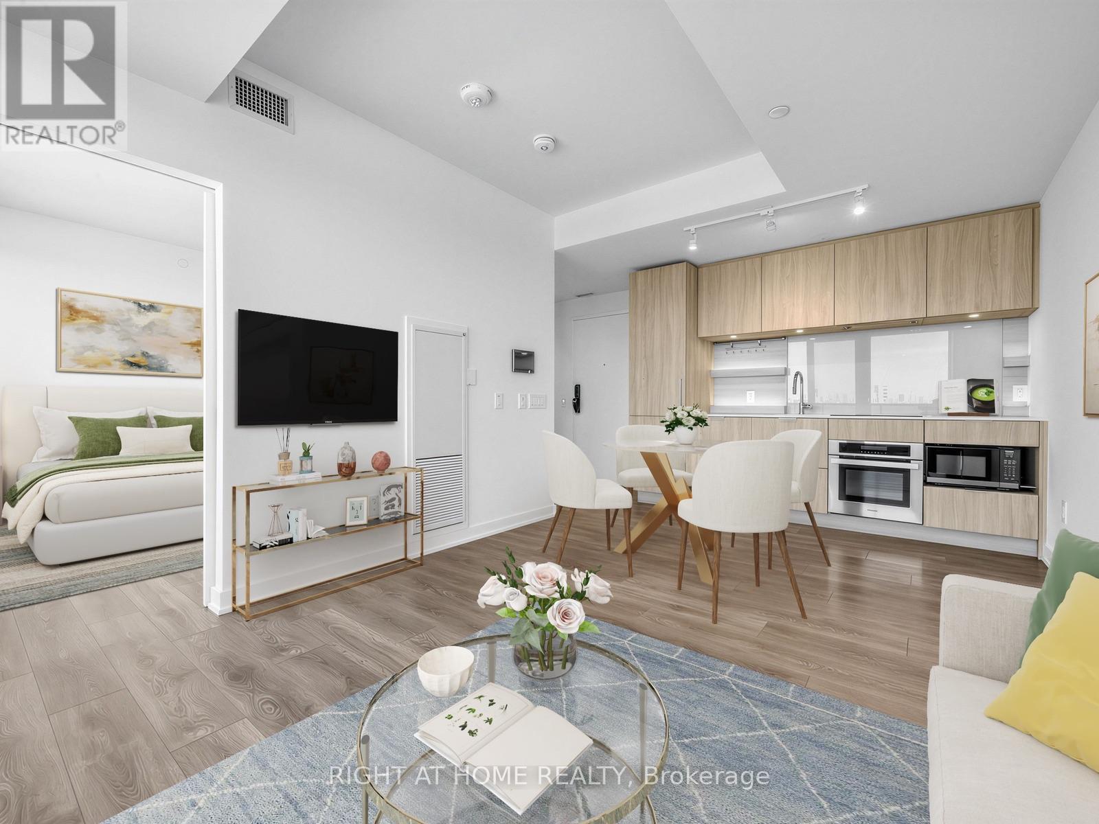 1016 - 28 Ann Street, Mississauga, Ontario  L5G 0E1 - Photo 6 - W13695656