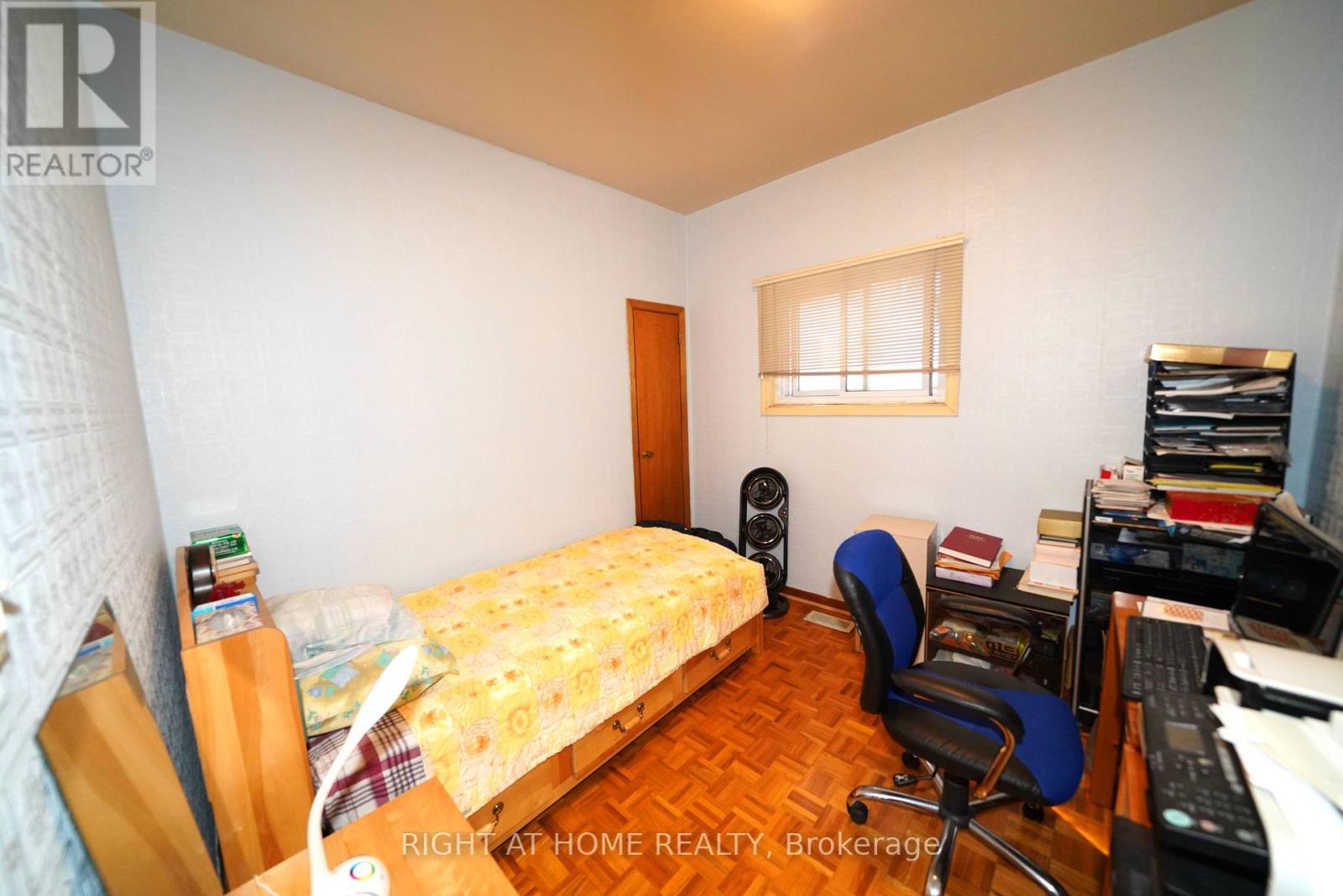 65 Salem Avenue, Toronto, Ontario  M6H 3C2 - Photo 5 - W13695666