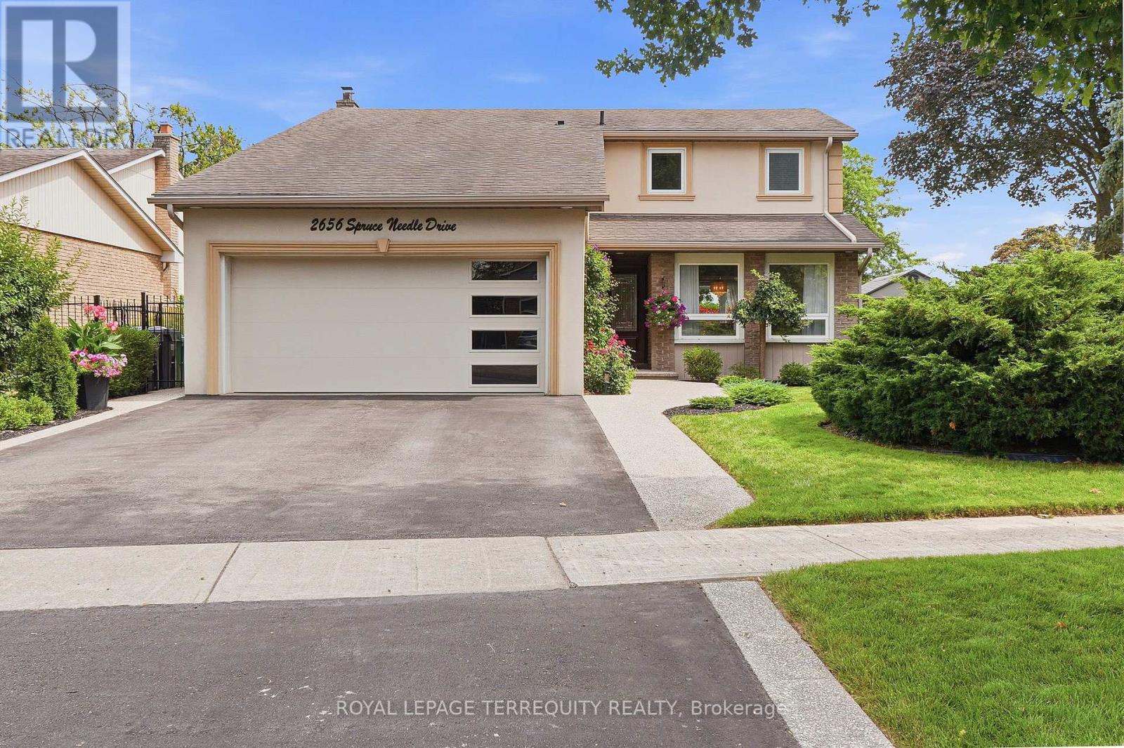 2656 Spruce Needle Drive, Mississauga, Ontario  L5L 1M9 - Photo 2 - W13695700