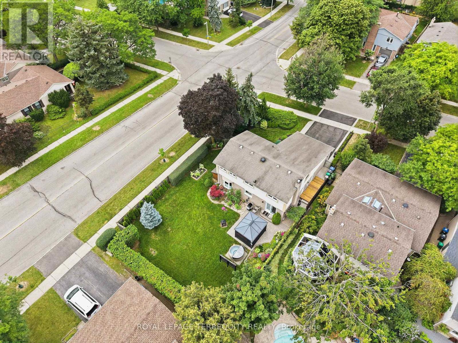 2656 Spruce Needle Drive, Mississauga, Ontario  L5L 1M9 - Photo 48 - W13695700