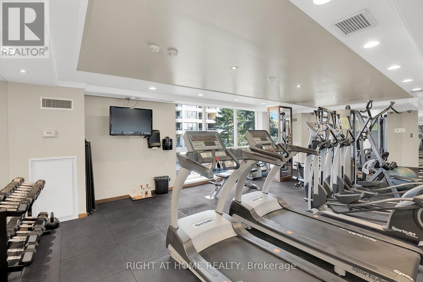 308 - 20 Gothic Avenue, Toronto, Ontario  M6P 1T5 - Photo 25 - W13695704