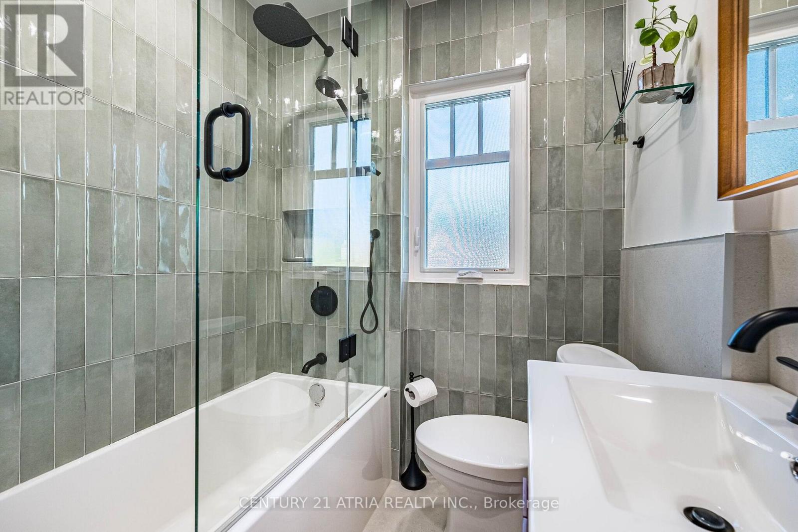 59 Fifth Street, Toronto, Ontario  M8V 2Z1 - Photo 24 - W13695712