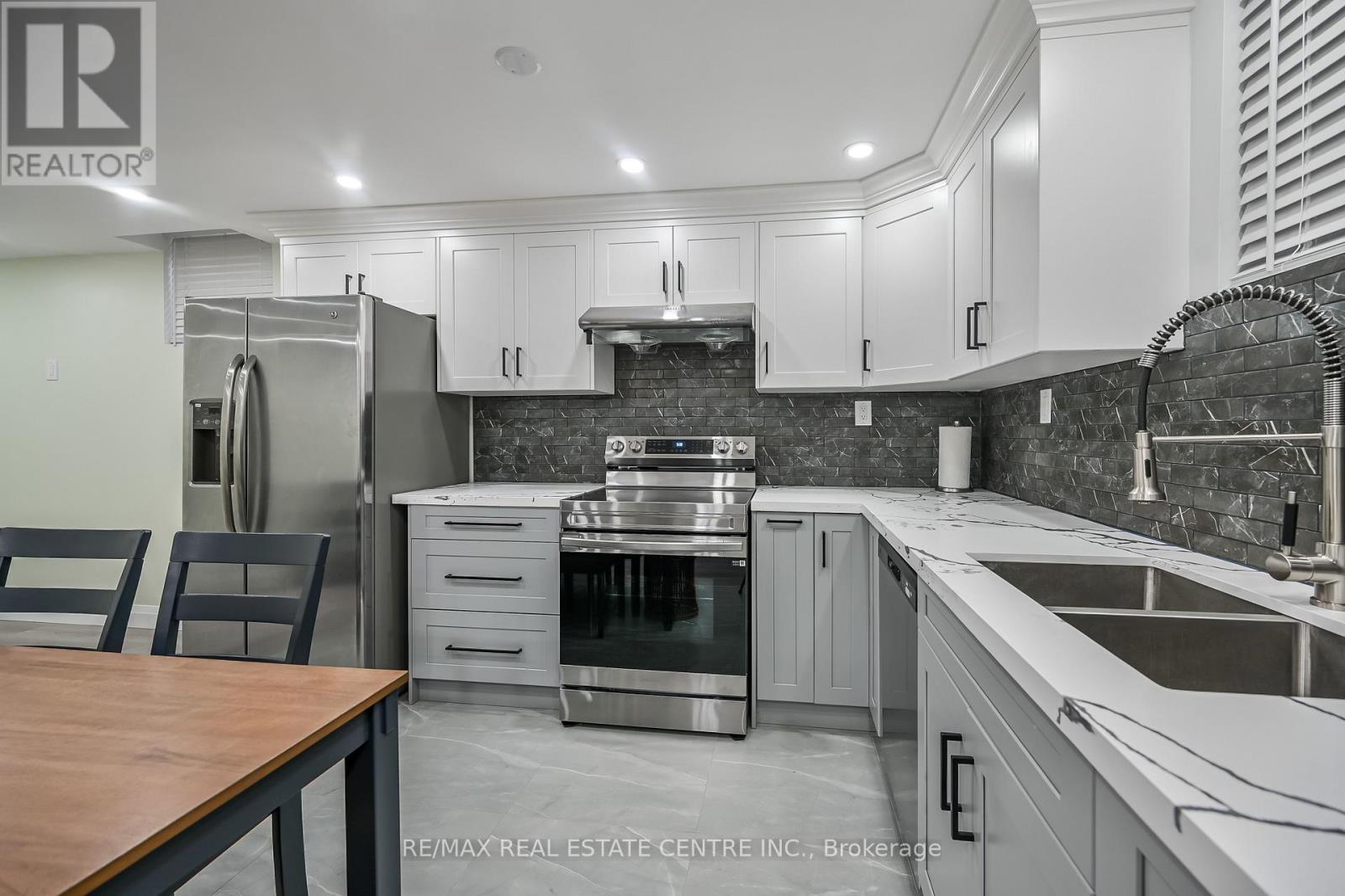 Lower Unit - 31 Joseph Court, Hamilton, Ontario  L9C 7J4 - Photo 10 - X13695538