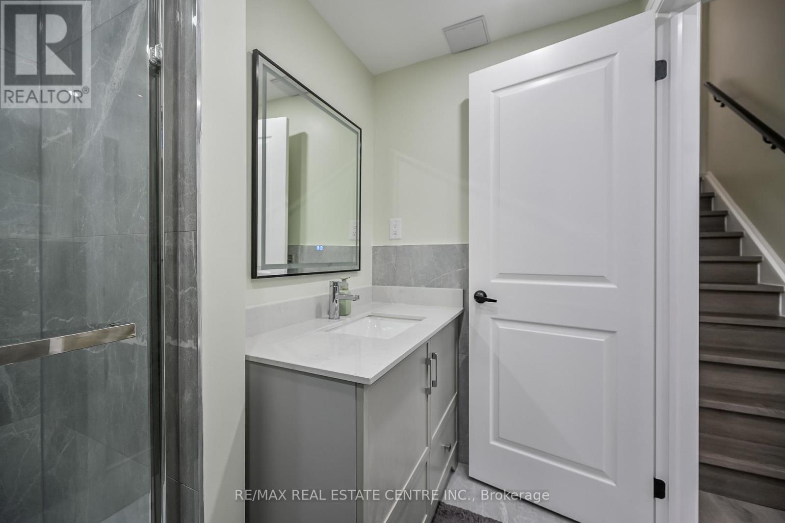 Lower Unit - 31 Joseph Court, Hamilton, Ontario  L9C 7J4 - Photo 23 - X13695538
