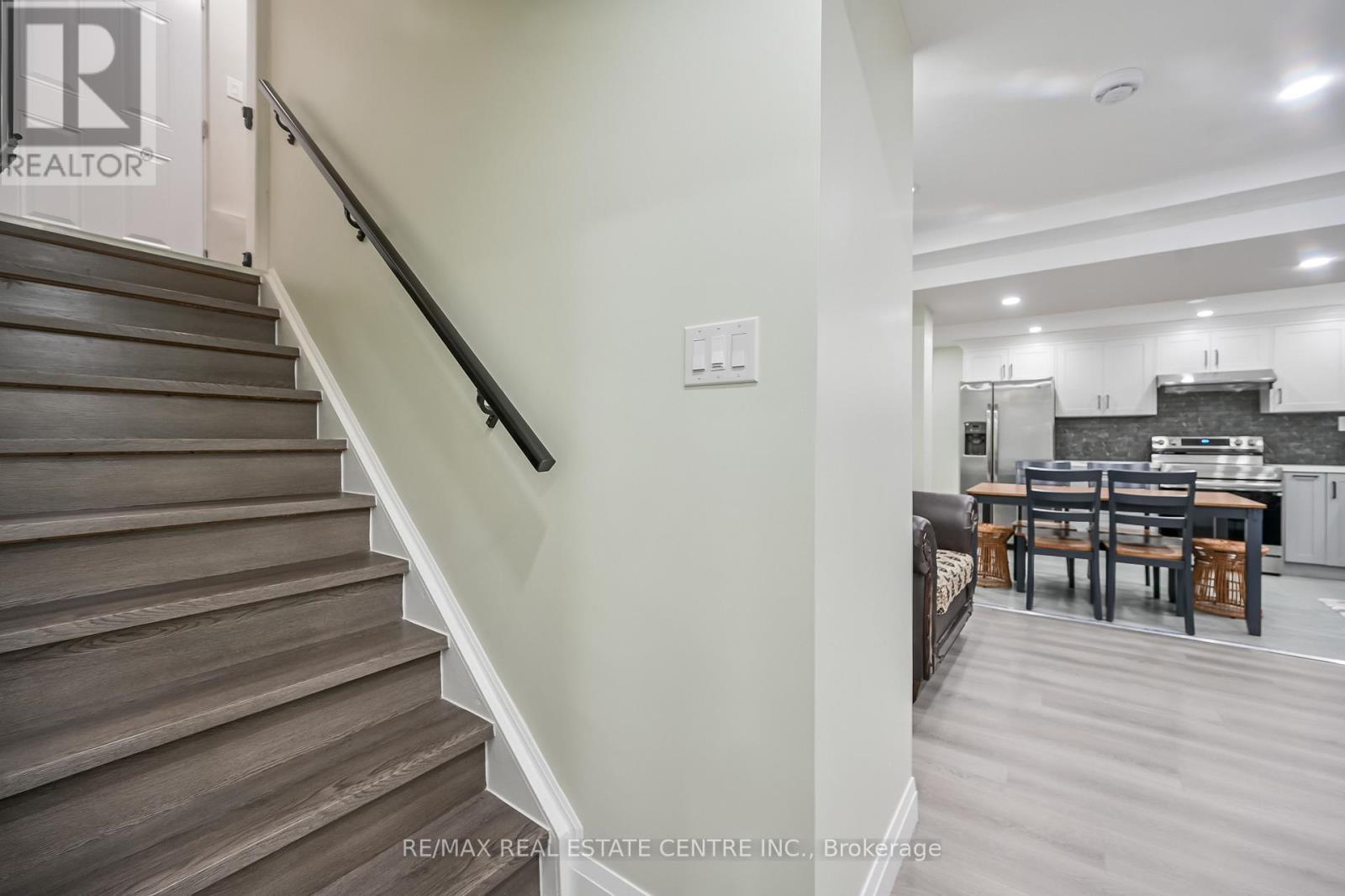 Lower Unit - 31 Joseph Court, Hamilton, Ontario  L9C 7J4 - Photo 5 - X13695538