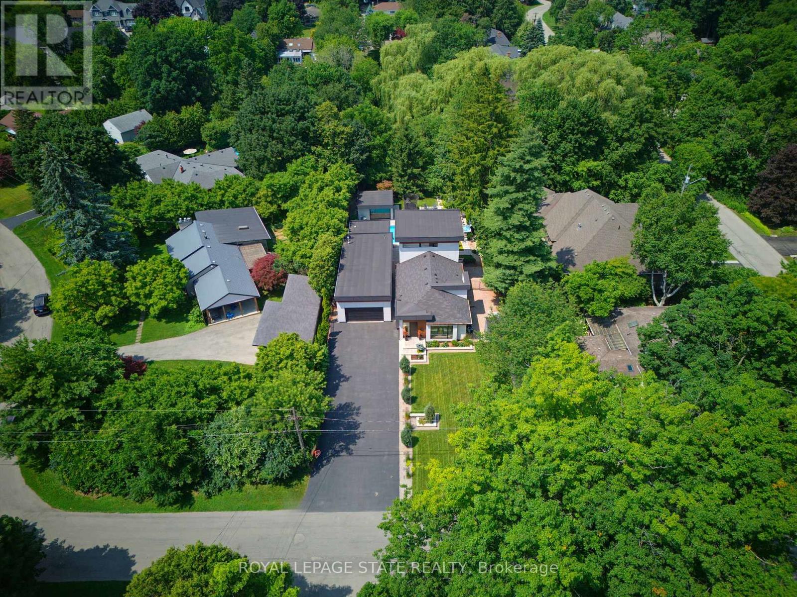 282 Robina Road, Hamilton, Ontario  L9G 2L7 - Photo 4 - X13695556
