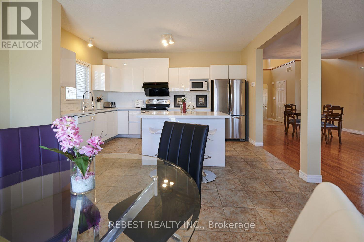 655 Interlaken Drive, Waterloo, Ontario  N2T 2Y5 - Photo 12 - X13695638