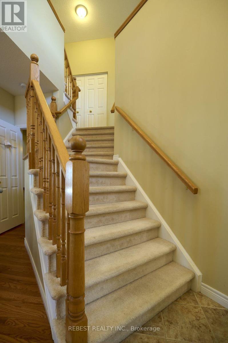 655 Interlaken Drive, Waterloo, Ontario  N2T 2Y5 - Photo 20 - X13695638