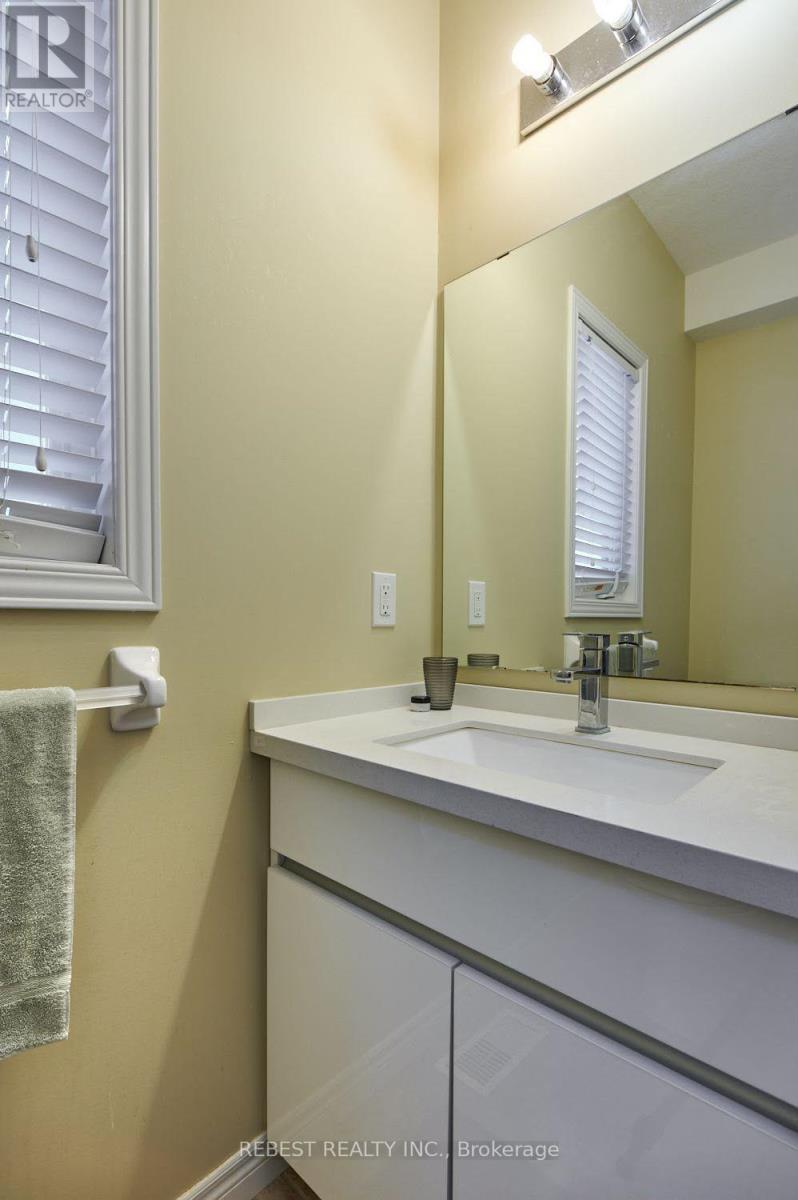 655 Interlaken Drive, Waterloo, Ontario  N2T 2Y5 - Photo 23 - X13695638