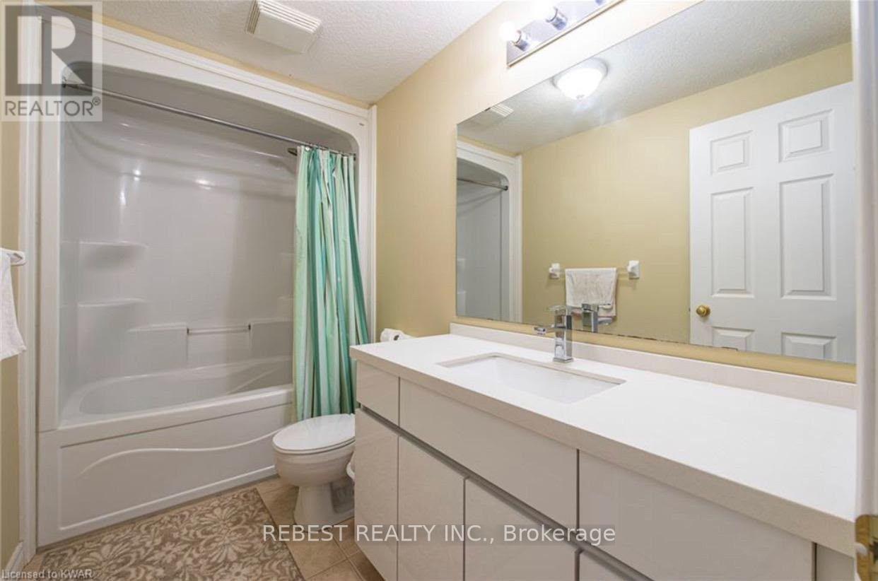 655 Interlaken Drive, Waterloo, Ontario  N2T 2Y5 - Photo 30 - X13695638