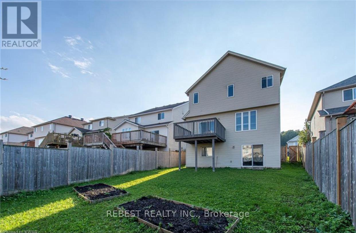 655 Interlaken Drive, Waterloo, Ontario  N2T 2Y5 - Photo 34 - X13695638