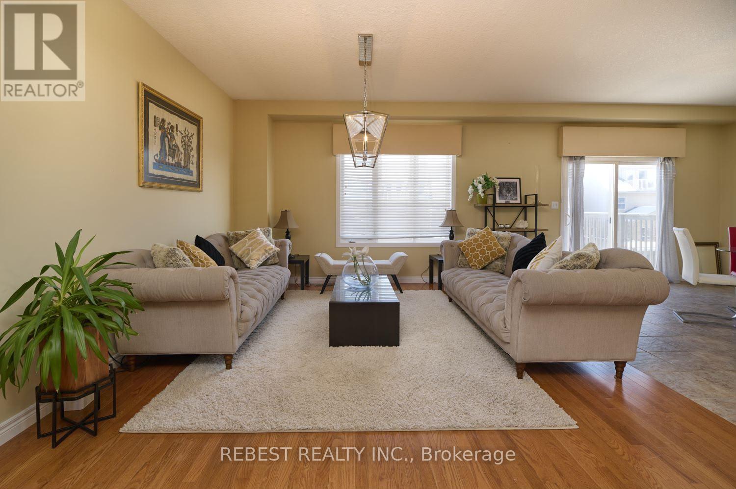 655 Interlaken Drive, Waterloo, Ontario  N2T 2Y5 - Photo 7 - X13695638