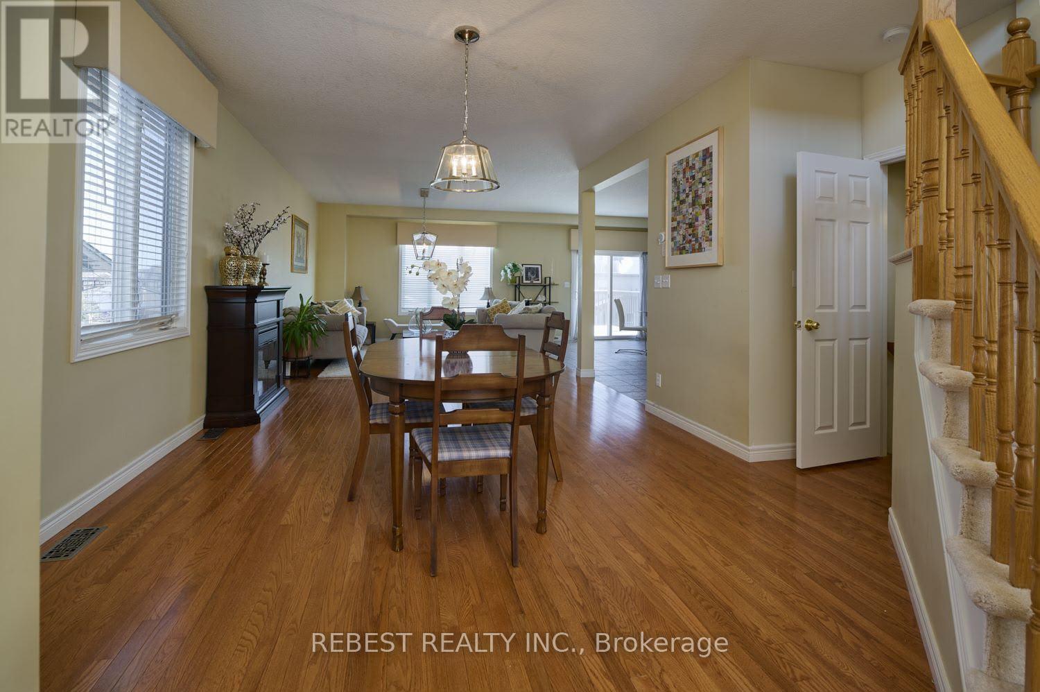 655 Interlaken Drive, Waterloo, Ontario  N2T 2Y5 - Photo 8 - X13695638