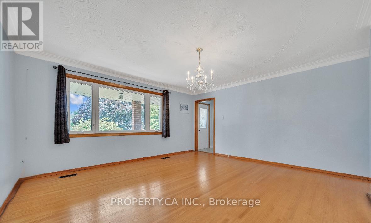 6768 Keiffer Street, Niagara Falls, Ontario  L2E 5K1 - Photo 7 - X13695724