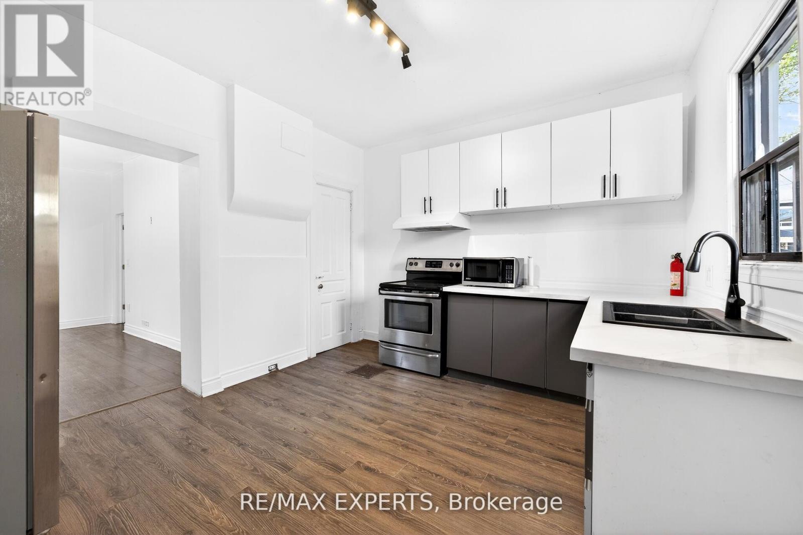 99 Leeming Street, Hamilton, Ontario  L8L 5T5 - Photo 13 - X13695734
