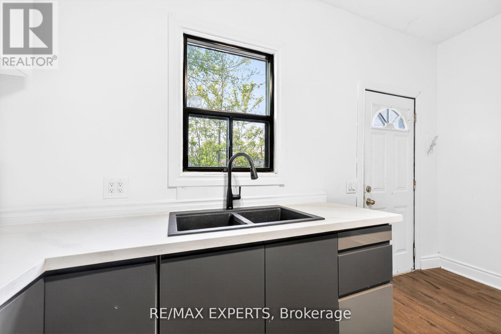 99 Leeming Street, Hamilton, Ontario  L8L 5T5 - Photo 15 - X13695734